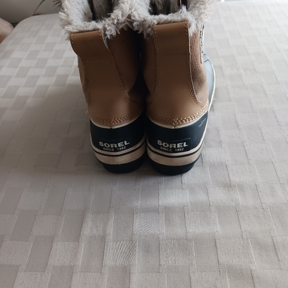 Sorel Tivoli 11 Faux Fur Suede Waterproof Boots - Picture 4 of 13